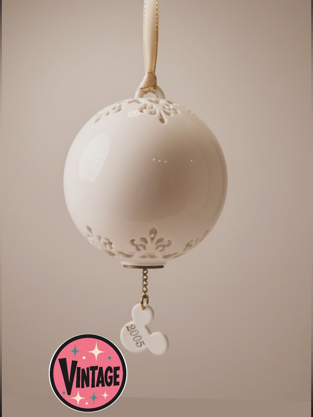 VTG Walt Disney World Parks 2005 Porcelain Mickey Mouse Pomander Ornament & Box